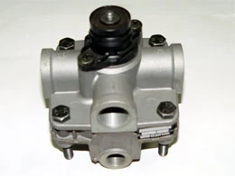 RELAY VALVE